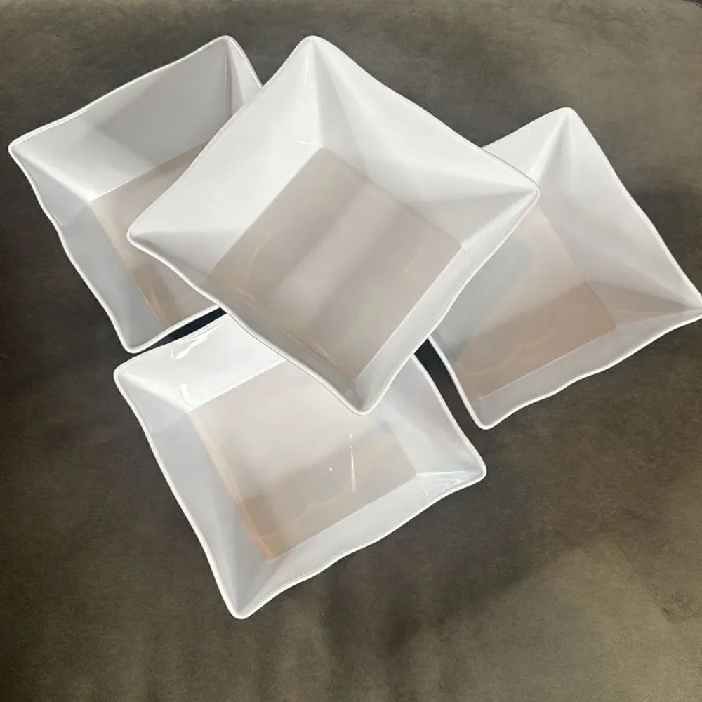 FDG Large White Square Melamine Serving Bowls 9 3/8” Set of 4 each 114 oz NEW